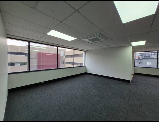 230M² OFFICE TO LET IN SANDOWN